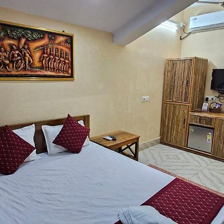 Moon Village Resort Шанті-Найктен Екстер'єр фото